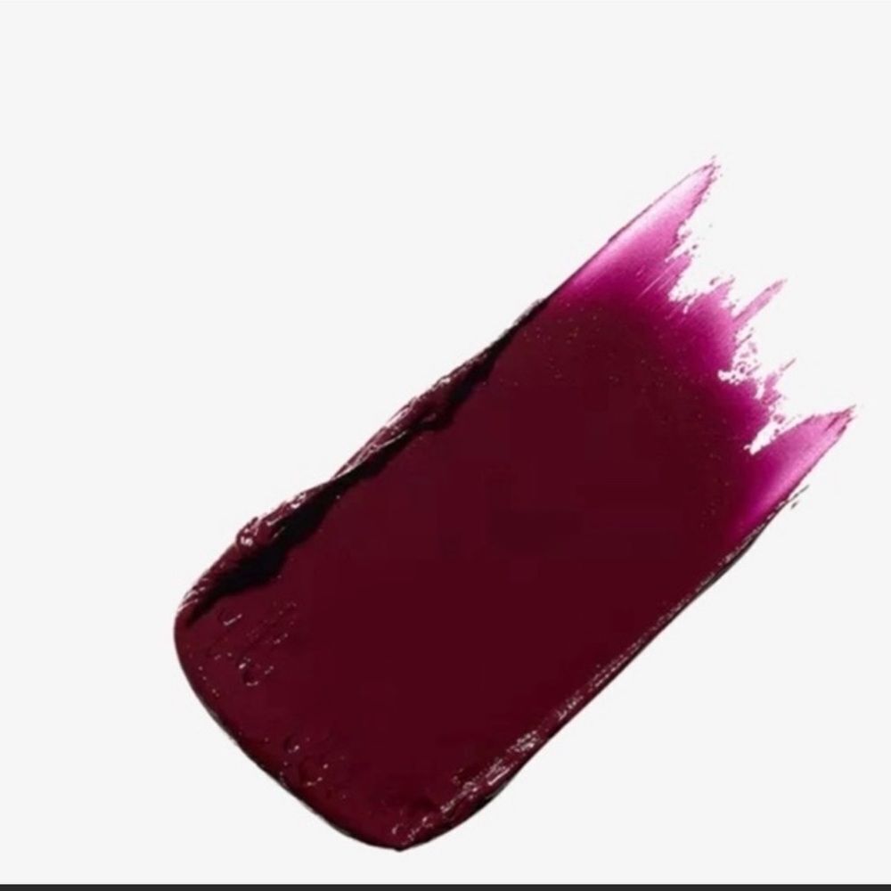 MAC Love Me Lipstick in 410 Le Femme. Retired color, NWT - Picture 2 of 2